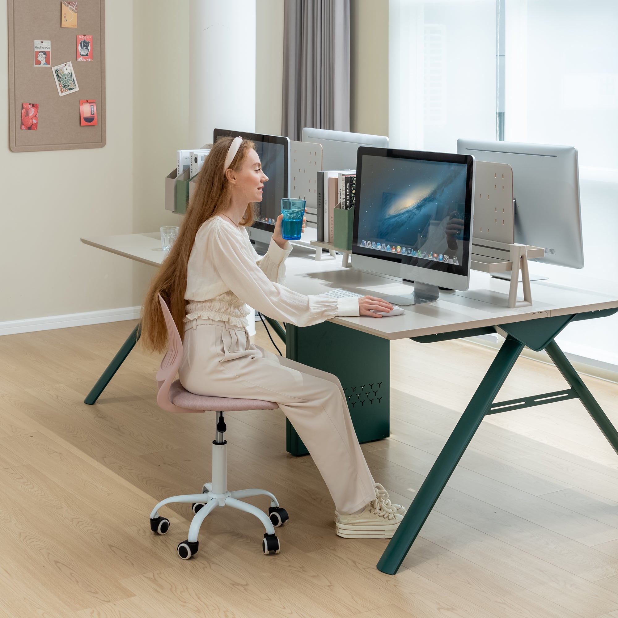 FurnitureR Adjustable Pink Swivel Task Chair with Breathable Back and Padded Seat, Kids & Home Office Chair